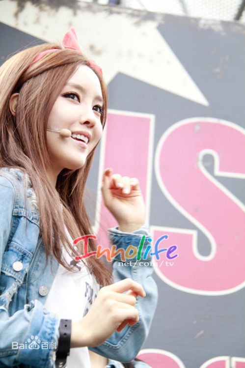 朴孝敏(HyoMin)时尚图集壁纸壁纸