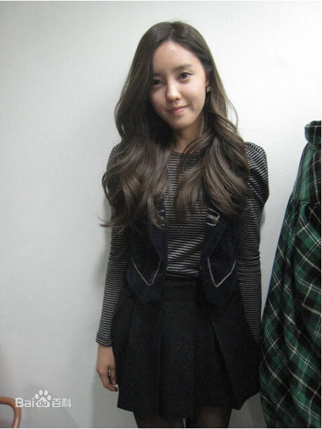 朴孝敏(HyoMin)时尚图集壁纸壁纸