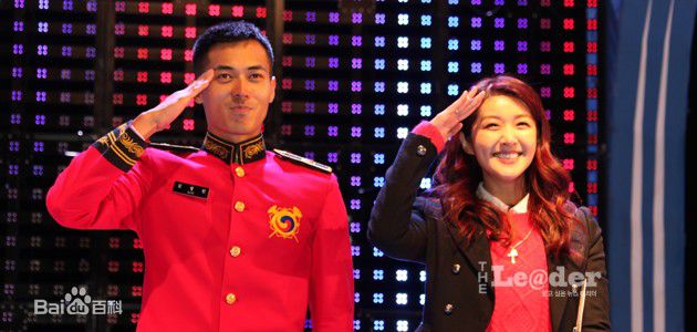 金彬雨((Kim Bin Woo))参加活动素颜照相册