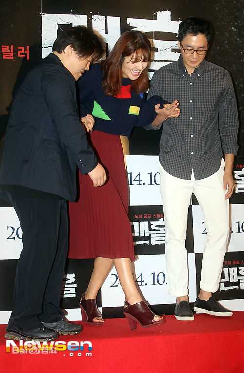 金彬雨((Kim Bin Woo))参加活动素颜照相册