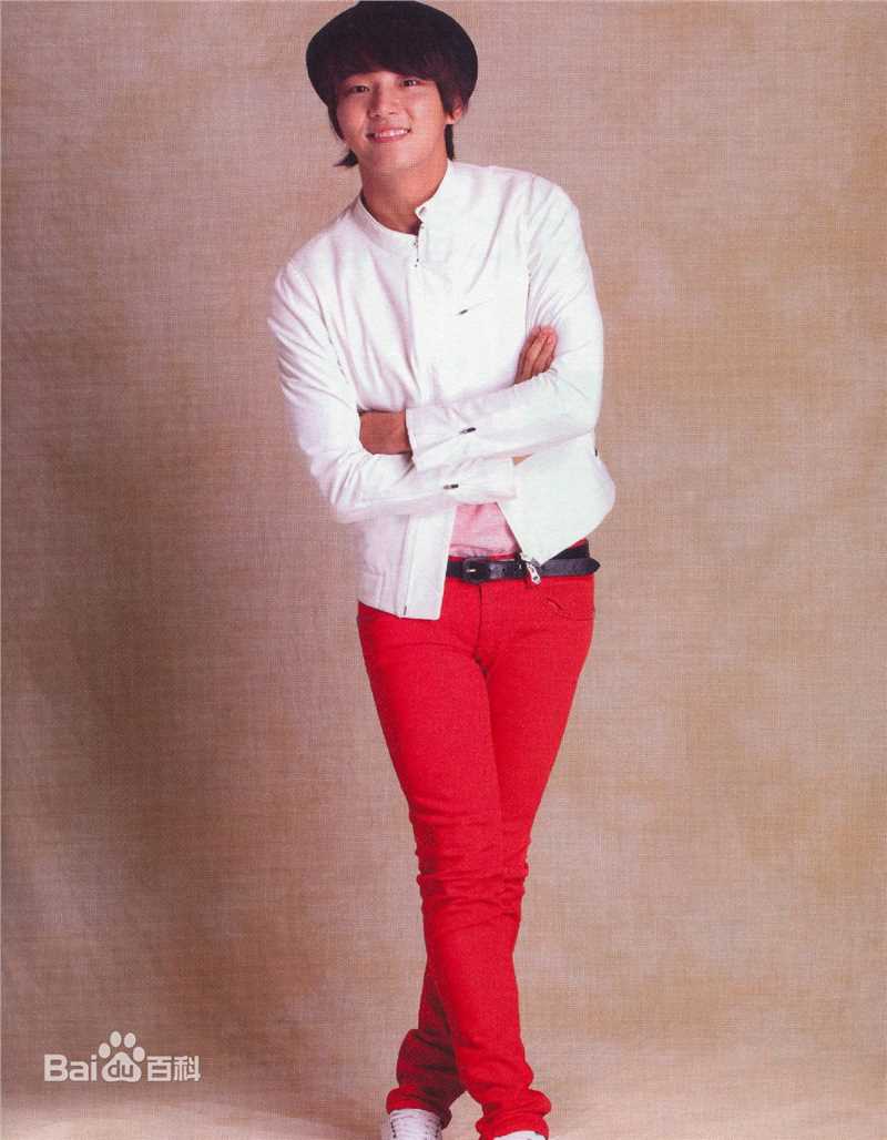 尹施允(，Yun Si Yun，ユン シユン，Yoon Si Yoon)PiaGourmet生活照