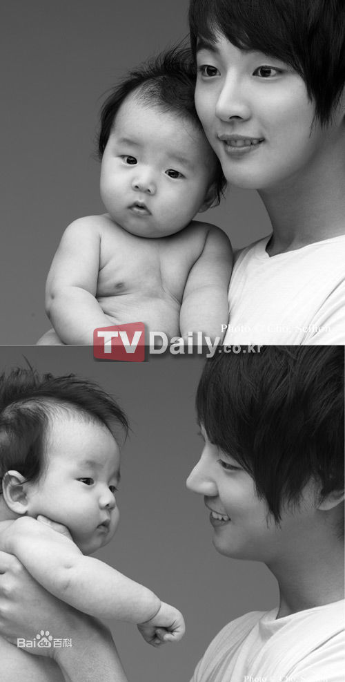 尹施允(，Yun Si Yun，ユン シユン，Yoon Si Yoon)公益宣传图册性感图片图集