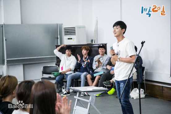 尹施允(，Yun Si Yun，ユン シユン，Yoon Si Yoon)两天一夜梨花大学演讲素颜照相册