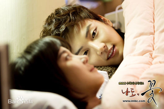 尹施允(，Yun Si Yun，ユン シユン，Yoon Si Yoon)我也是花 最优质剧照