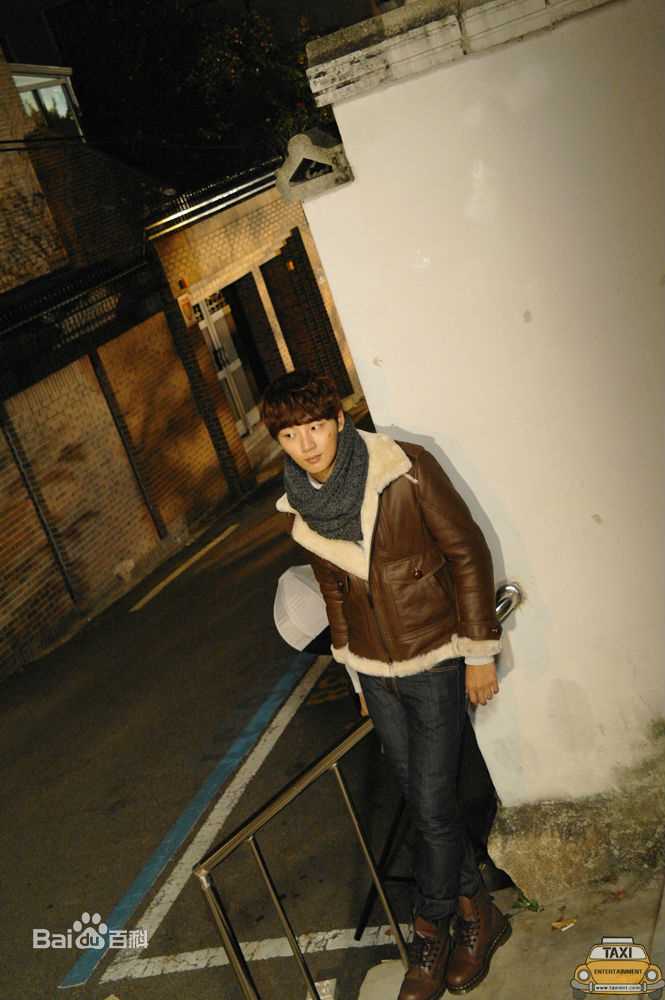 尹施允(，Yun Si Yun，ユン シユン，Yoon Si Yoon)我也是花 最优质剧照