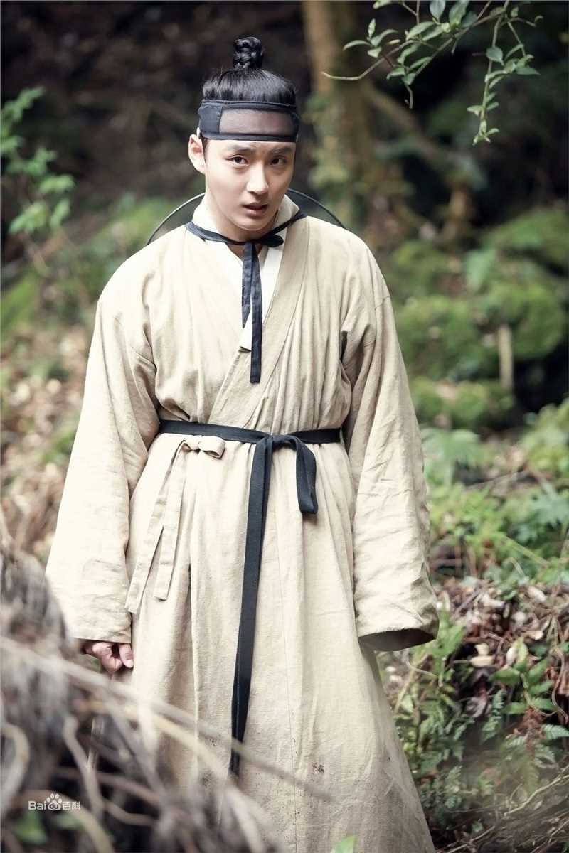 尹施允(，Yun Si Yun，ユン シユン，Yoon Si Yoon)魔女宝鉴 高清剧照