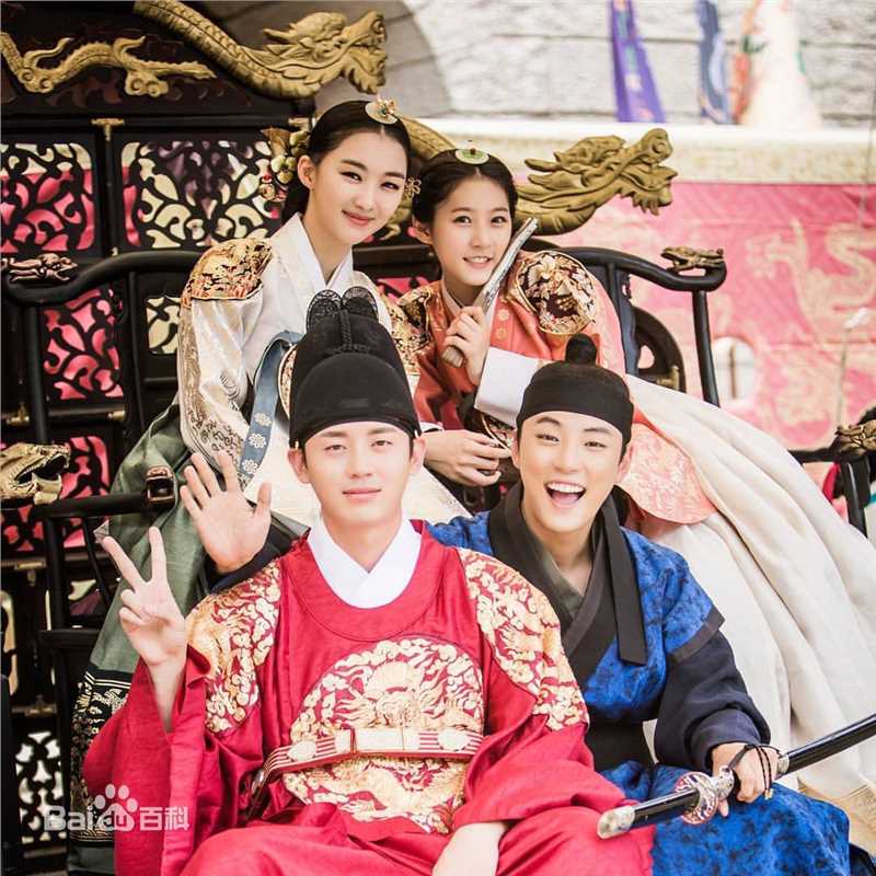 尹施允(，Yun Si Yun，ユン シユン，Yoon Si Yoon)魔女宝鉴 高清剧照