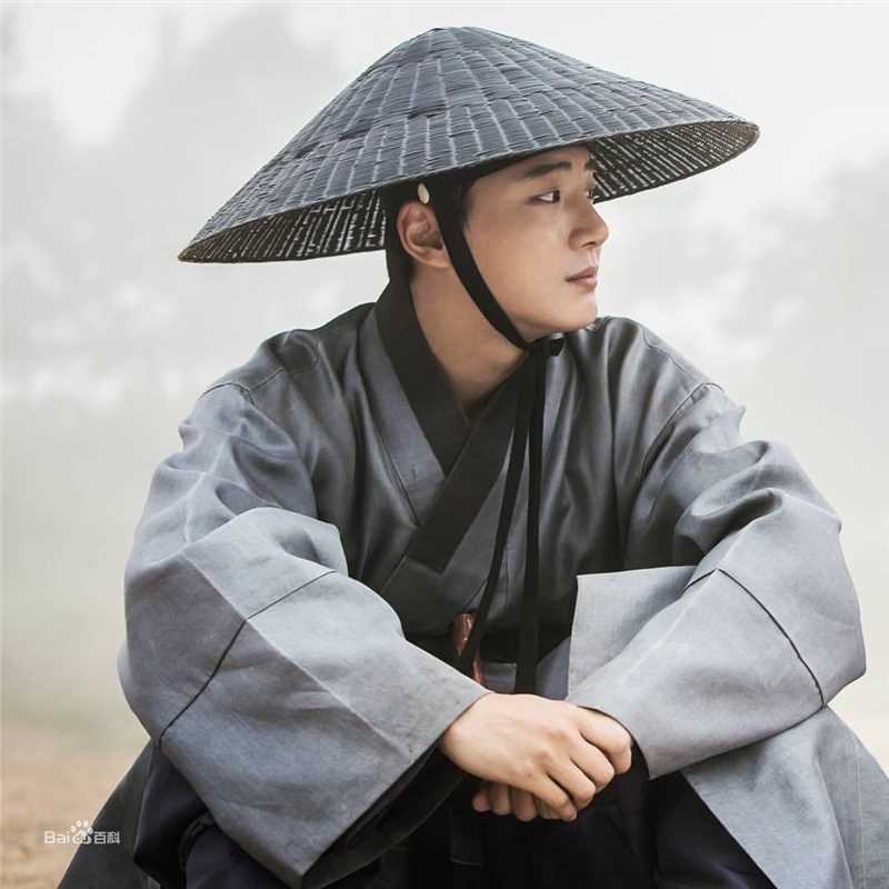 尹施允(，Yun Si Yun，ユン シユン，Yoon Si Yoon)魔女宝鉴 高清剧照