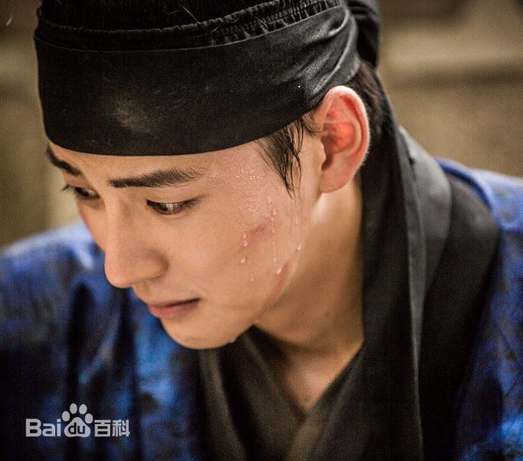 尹施允(，Yun Si Yun，ユン シユン，Yoon Si Yoon)魔女宝鉴 高清剧照