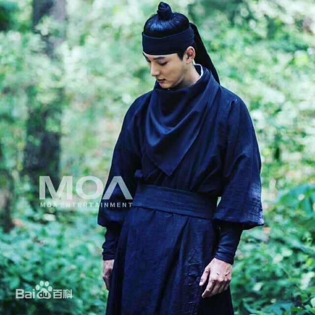 尹施允(，Yun Si Yun，ユン シユン，Yoon Si Yoon)魔女宝鉴 高清剧照