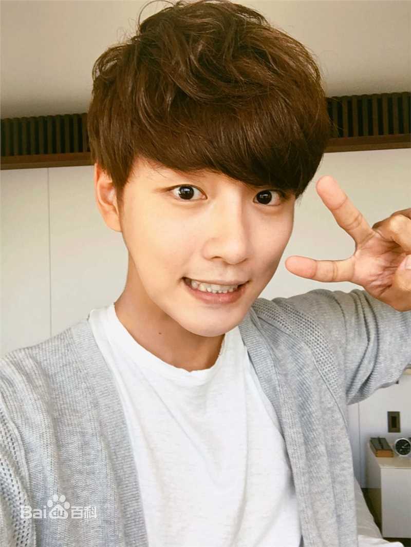 最全尹施允(，Yun Si Yun，ユン シユン，Yoon Si Yoon)壁纸