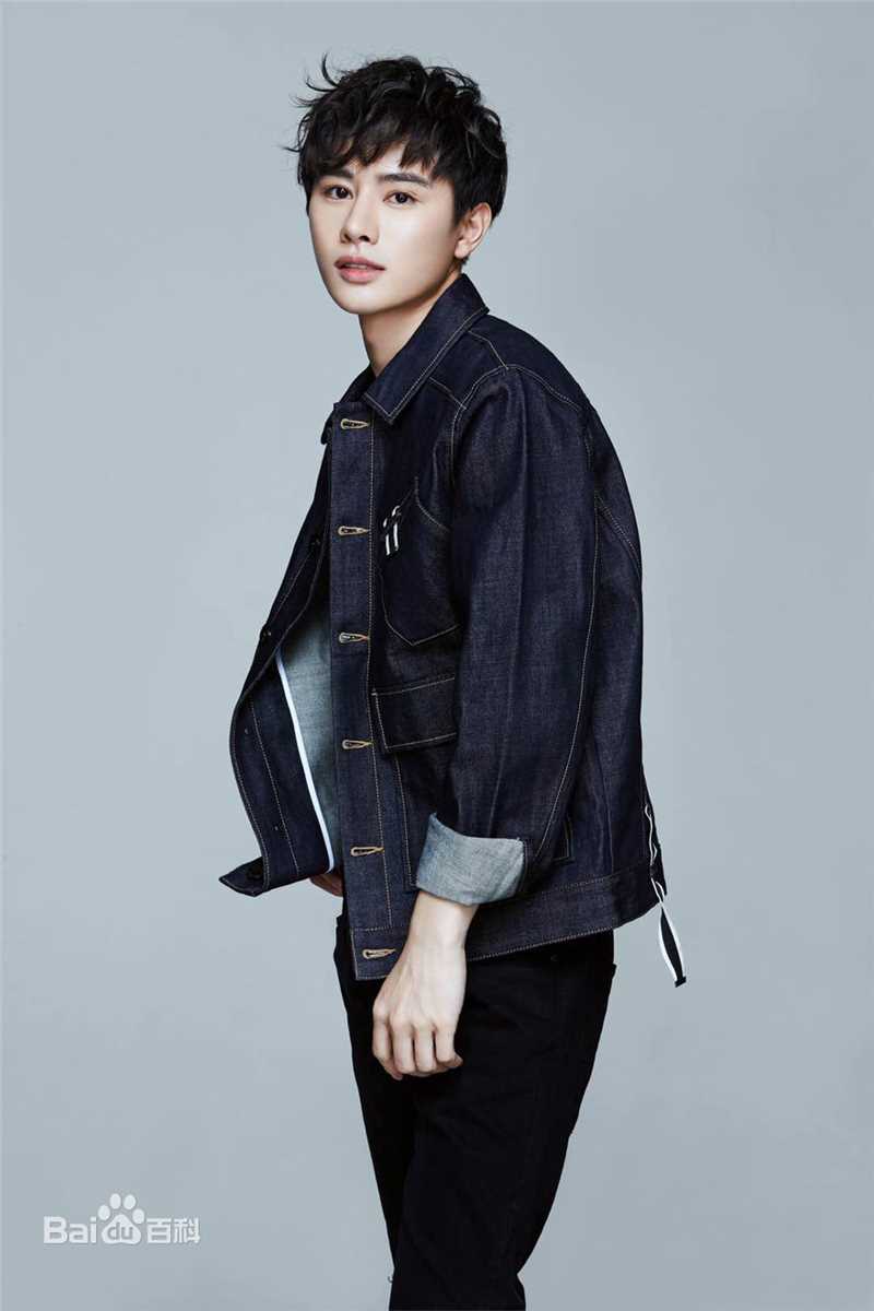 王佑硕最新壁纸