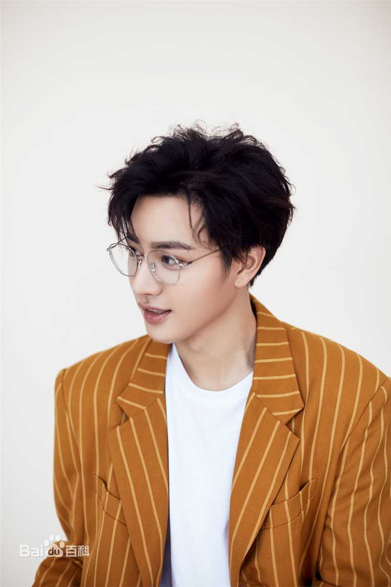 王佑硕最新壁纸