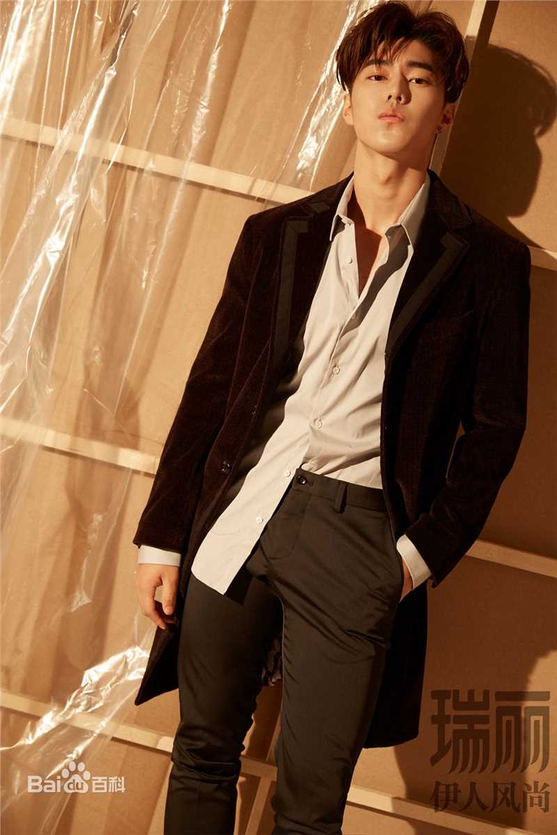 最全赵东泽在《瑞丽伊人风尚》型男大片中的壁纸