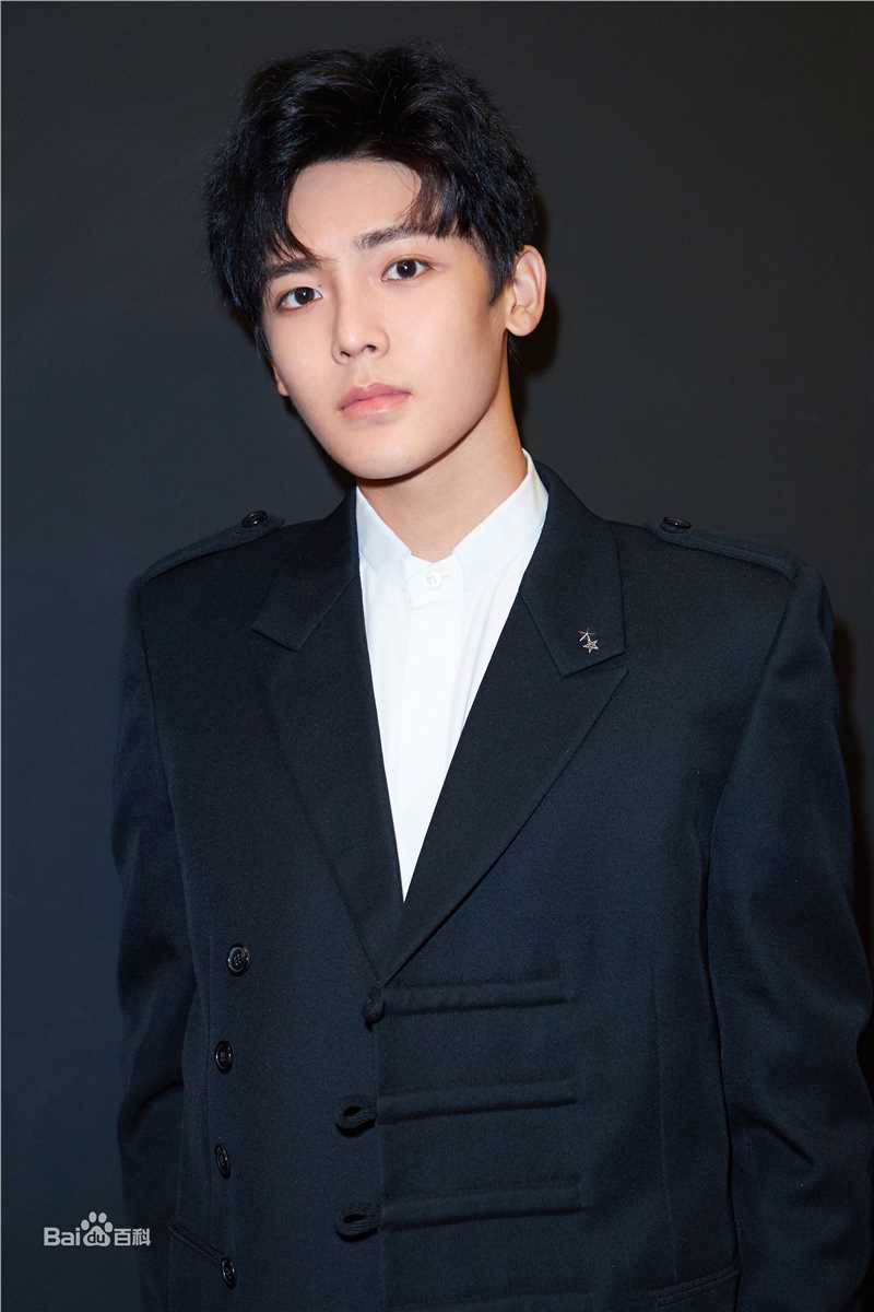 侯明昊(Neo)活动照性感图片图集