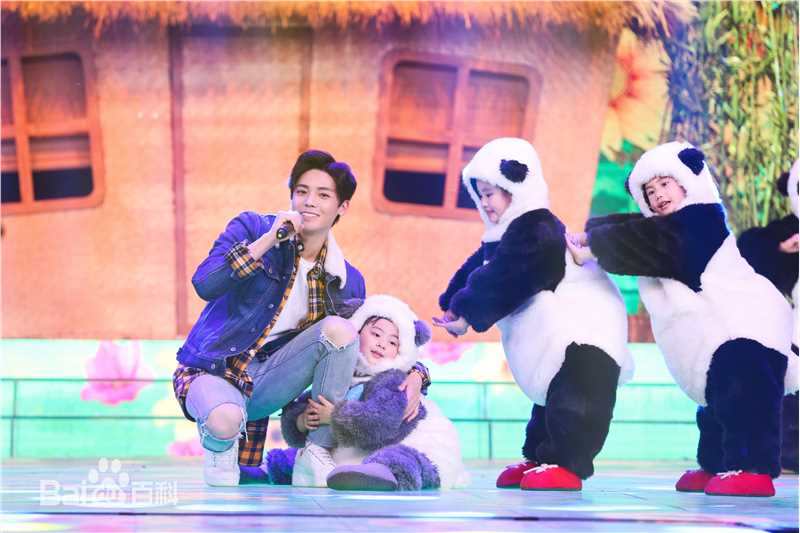 侯明昊(Neo)活动照性感图片图集