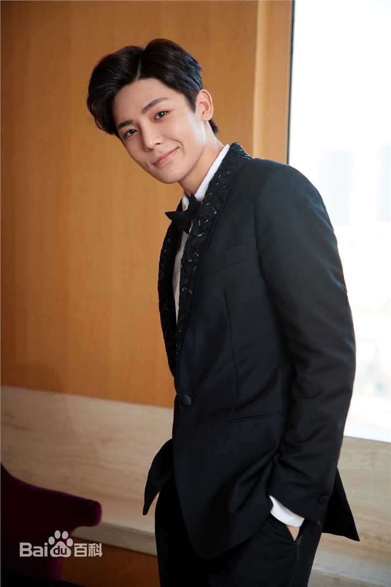 侯明昊(Neo)活动照性感图片图集