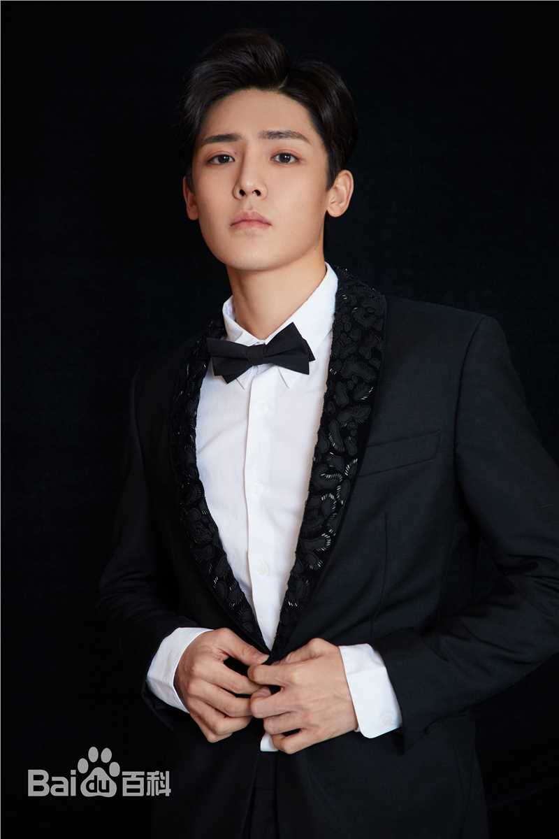 侯明昊(Neo)活动照性感图片图集