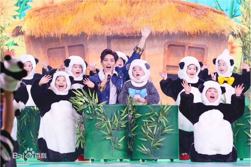 侯明昊(Neo)活动照性感图片图集