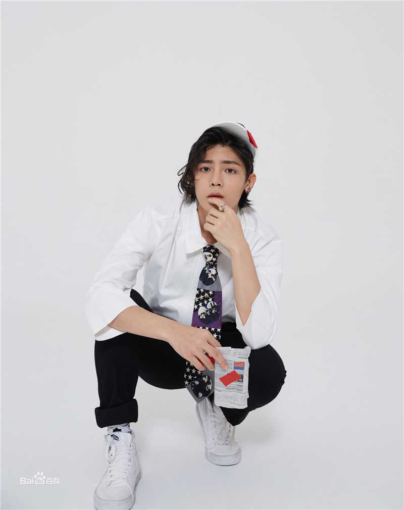 侯明昊(Neo)最新壁纸