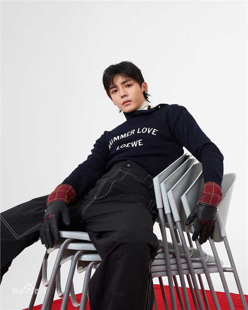 侯明昊(Neo)最新壁纸