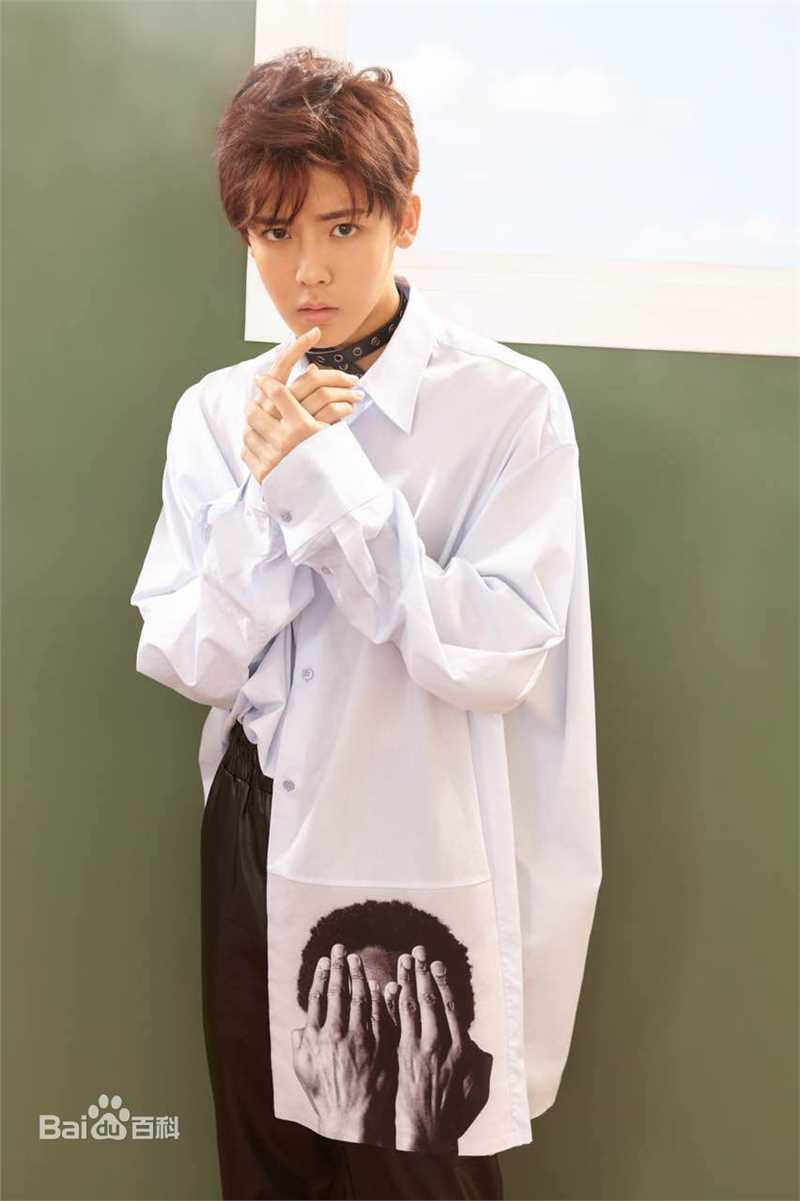 侯明昊(Neo)最新壁纸