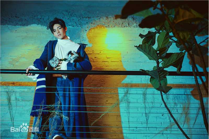 侯明昊(Neo)最新壁纸