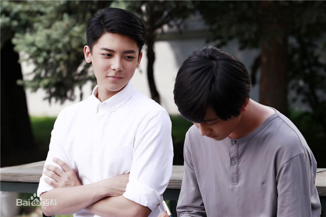 最新侯明昊(Neo)在《嫌疑人x的献身》中的图集