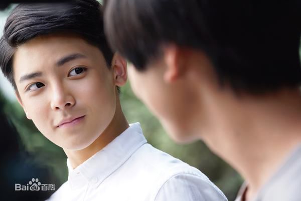 最新侯明昊(Neo)在《嫌疑人x的献身》中的图集