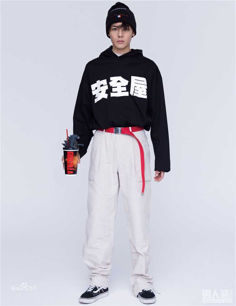 侯明昊(Neo)男人装素颜照相册