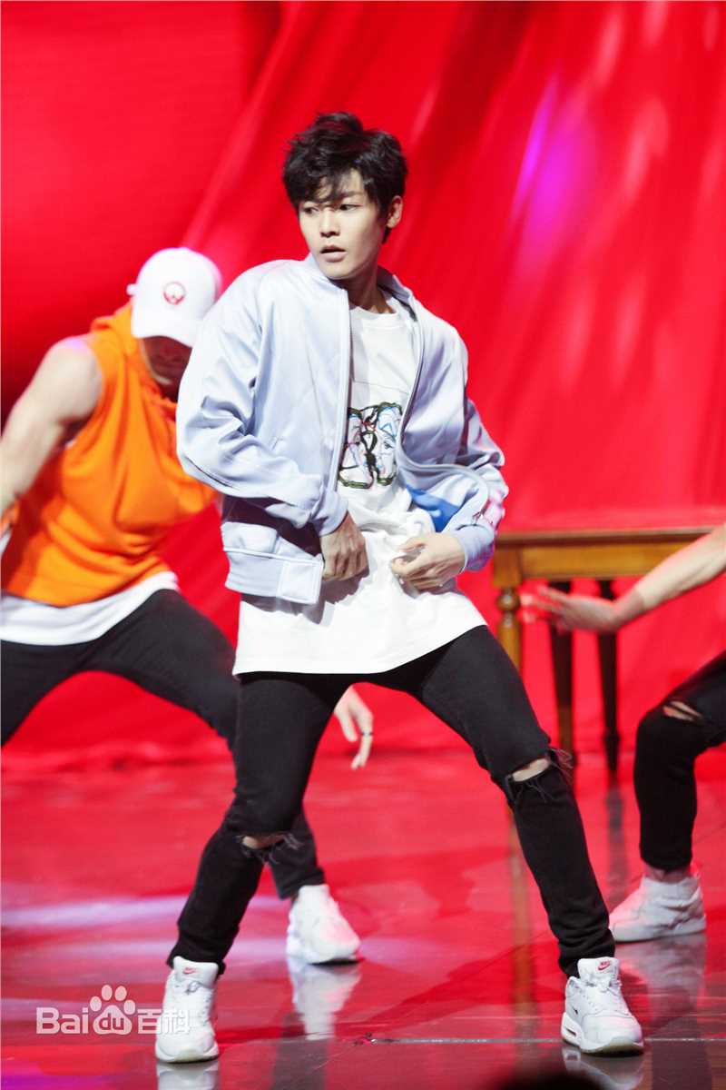 侯明昊(Neo)快乐大本营性感图片图集