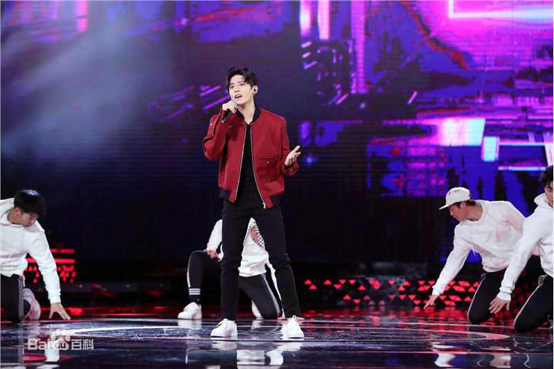 侯明昊(Neo)经典咏流传生活照