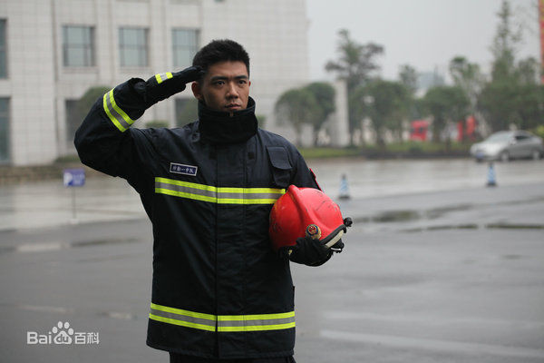 张稷轩《红门兄弟》剧照