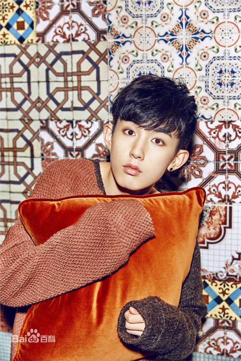 郭俊辰在《星go时尚》中的