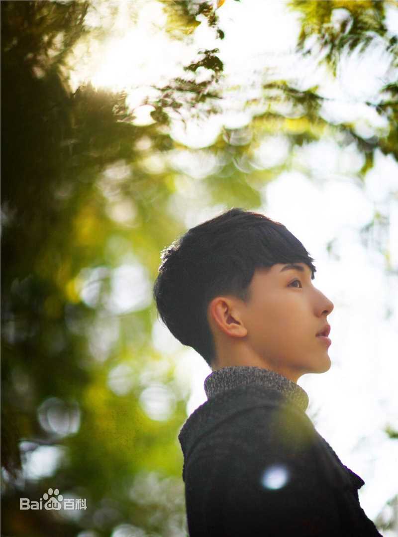 郭俊辰生活照素颜照相册