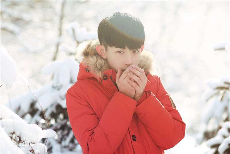 郭俊辰生活照素颜照相册