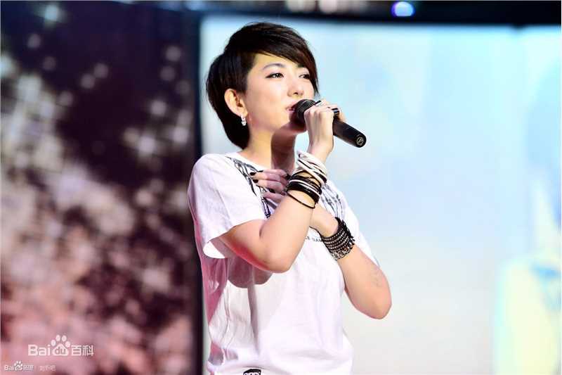 刘忻(Moraynia（中文音译：莫莱妮亚）)歌友会现场图前后照片