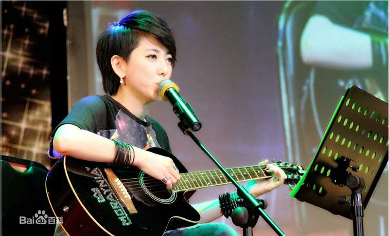 刘忻(Moraynia（中文音译：莫莱妮亚）)歌友会现场图前后照片