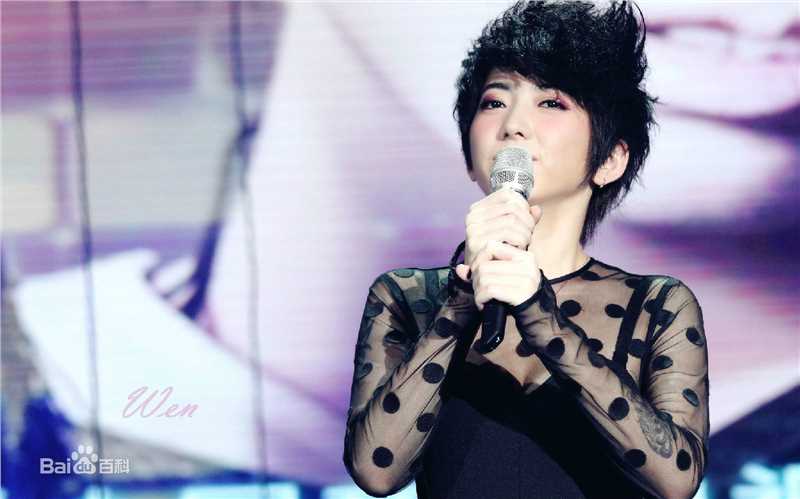 刘忻(Moraynia（中文音译：莫莱妮亚）)歌友会现场图前后照片