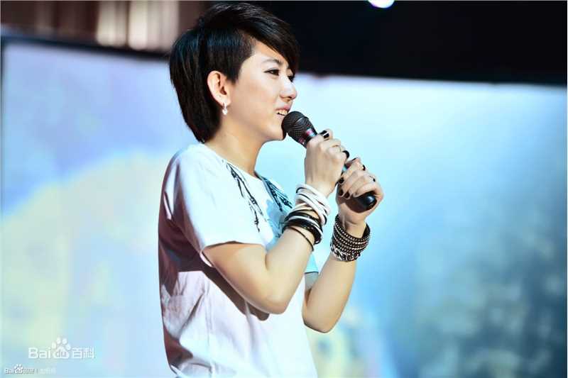 刘忻(Moraynia（中文音译：莫莱妮亚）)歌友会现场图前后照片