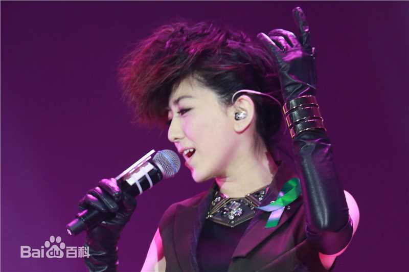 刘忻(Moraynia（中文音译：莫莱妮亚）)颁奖典礼壁纸壁纸