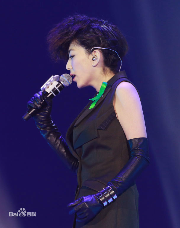 刘忻(Moraynia（中文音译：莫莱妮亚）)颁奖典礼壁纸壁纸