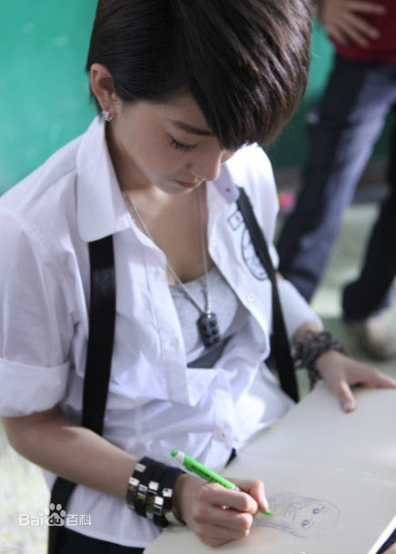 刘忻(Moraynia（中文音译：莫莱妮亚）)影视精选剧照