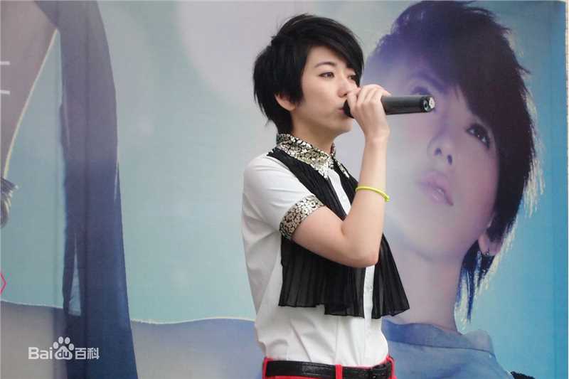 刘忻(Moraynia（中文音译：莫莱妮亚）)EP签售图图片图集