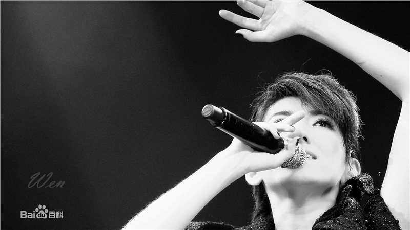 刘忻(Moraynia（中文音译：莫莱妮亚）)演唱会现场性感图片壁纸