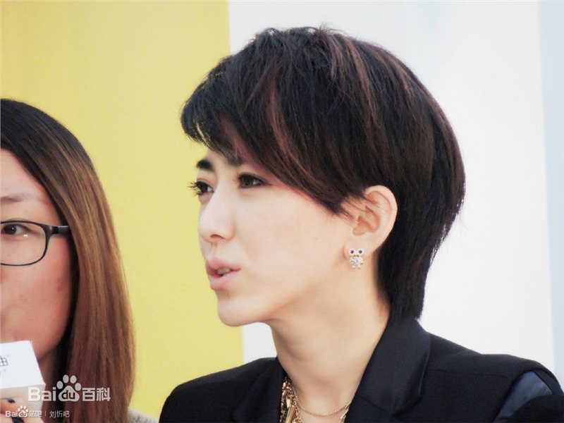 刘忻(Moraynia（中文音译：莫莱妮亚）)广告代言壁纸壁纸