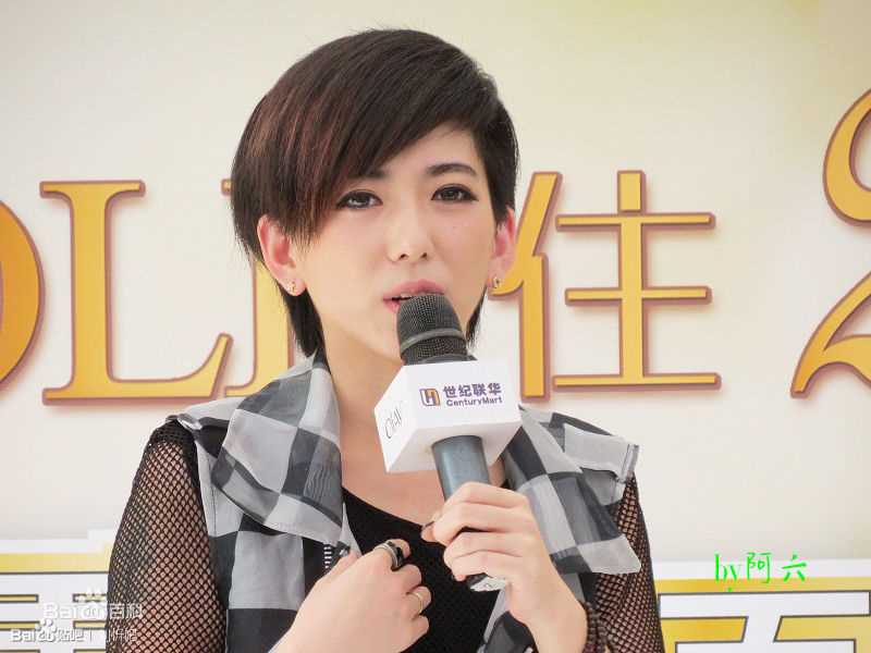 刘忻(Moraynia（中文音译：莫莱妮亚）)广告代言壁纸壁纸