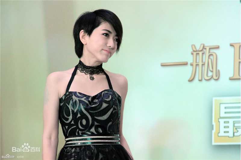 刘忻(Moraynia（中文音译：莫莱妮亚）)广告代言壁纸壁纸