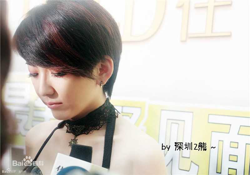 刘忻(Moraynia（中文音译：莫莱妮亚）)广告代言壁纸壁纸