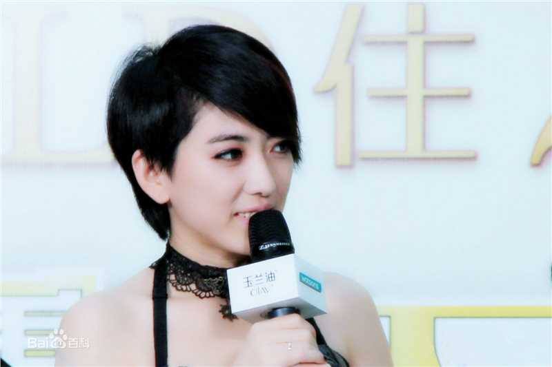 刘忻(Moraynia（中文音译：莫莱妮亚）)广告代言壁纸壁纸